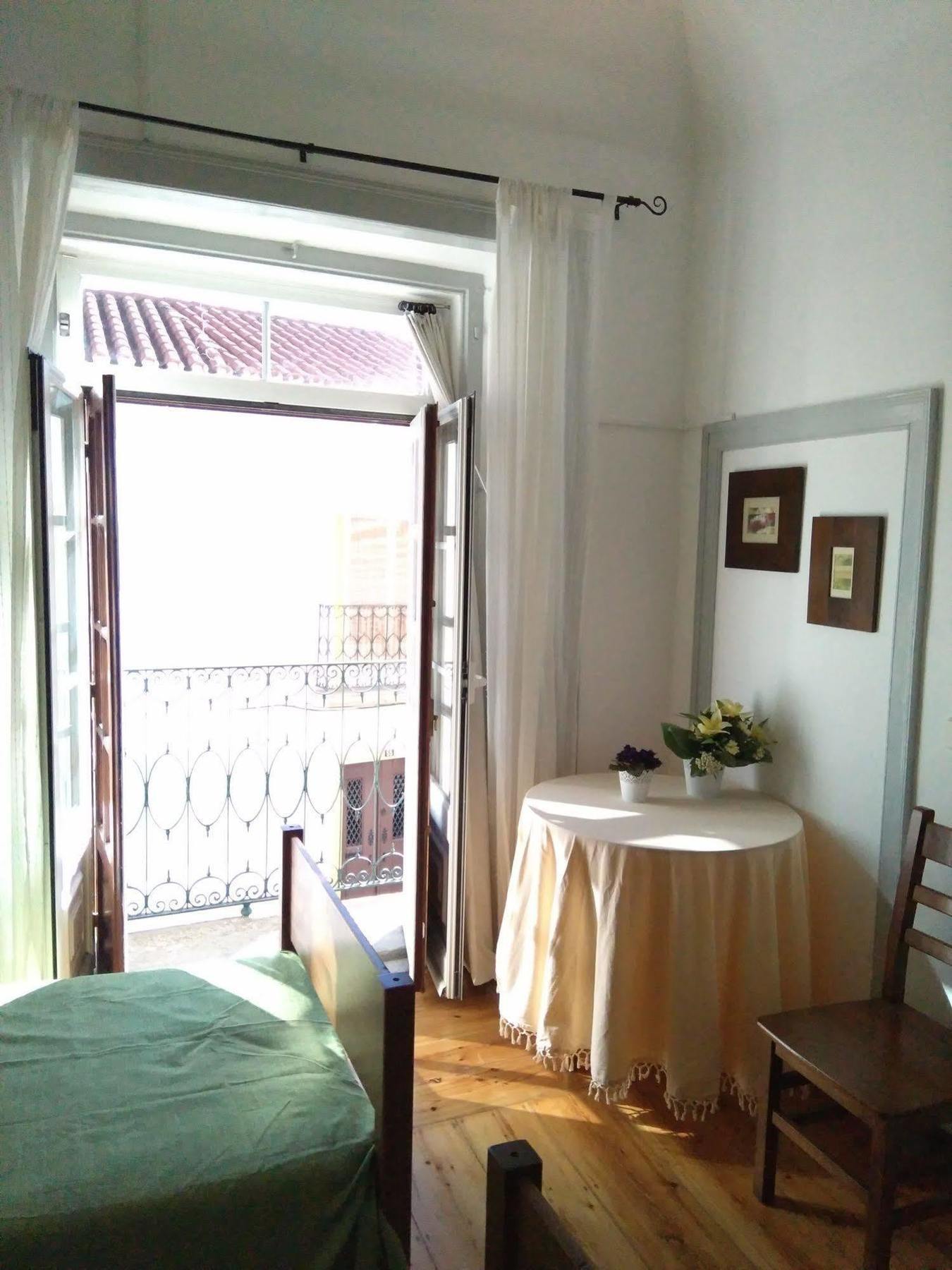 Hostel Raymundo Евора Екстер'єр фото