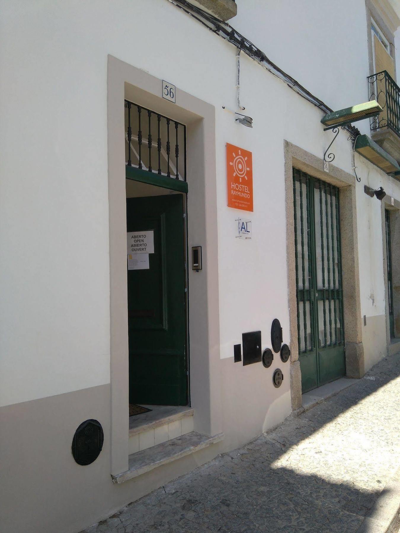 Hostel Raymundo Евора Екстер'єр фото