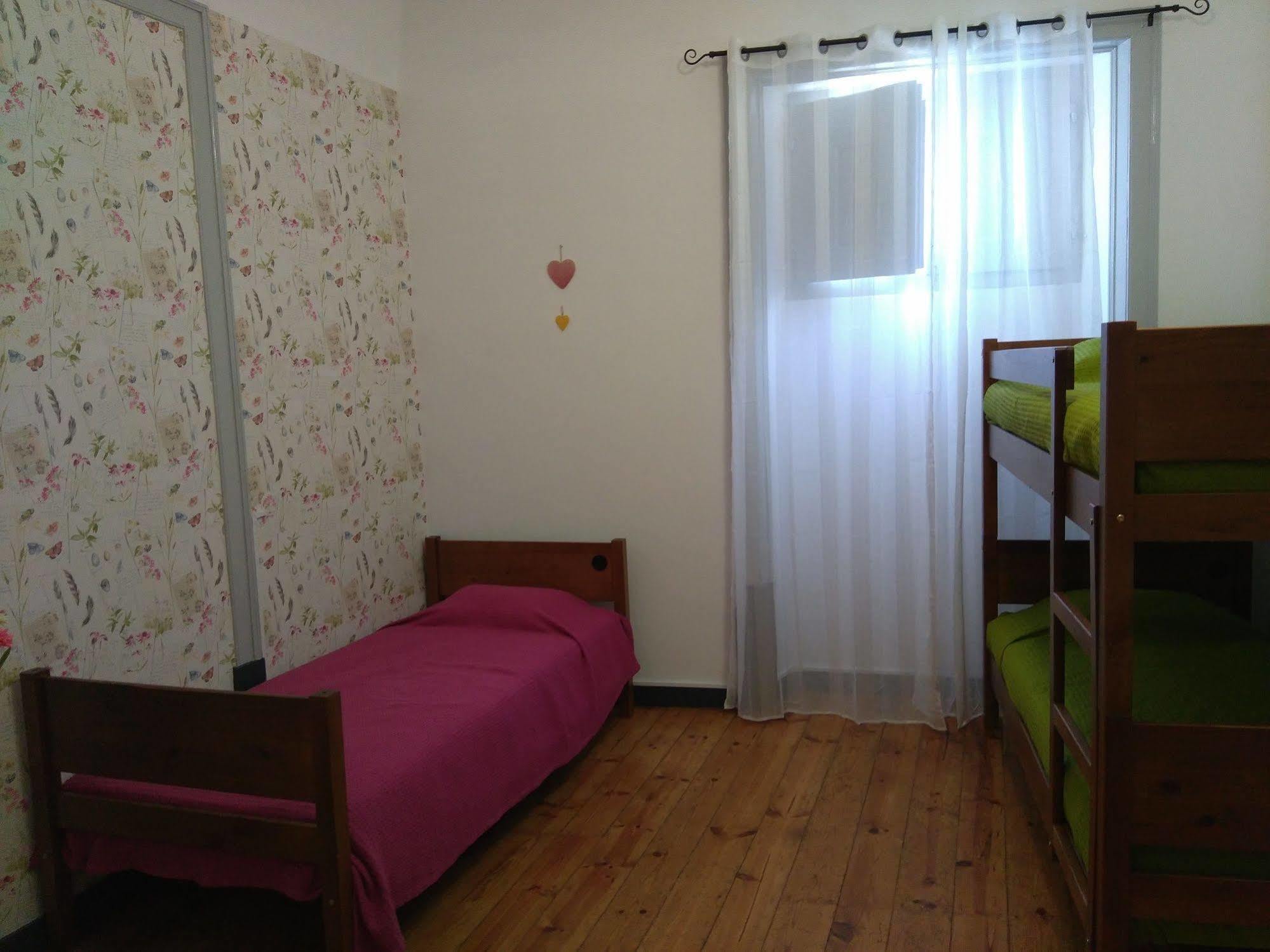 Hostel Raymundo Евора Екстер'єр фото